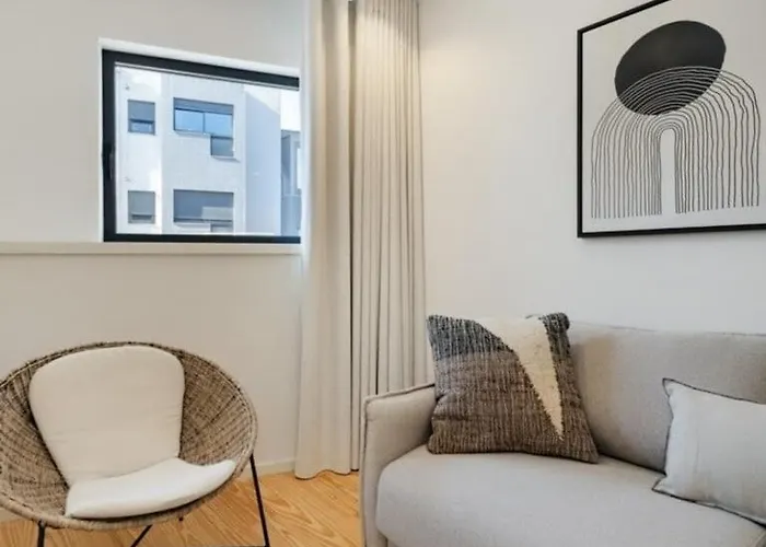 Apartmán Stylish Flat With Balcony, In *