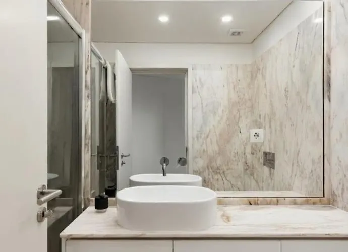 Apartamento Stylish Flat With Balcony, In *