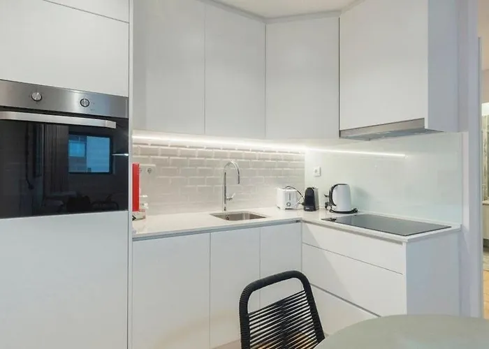 Stylish Flat With Balcony, In Appartement